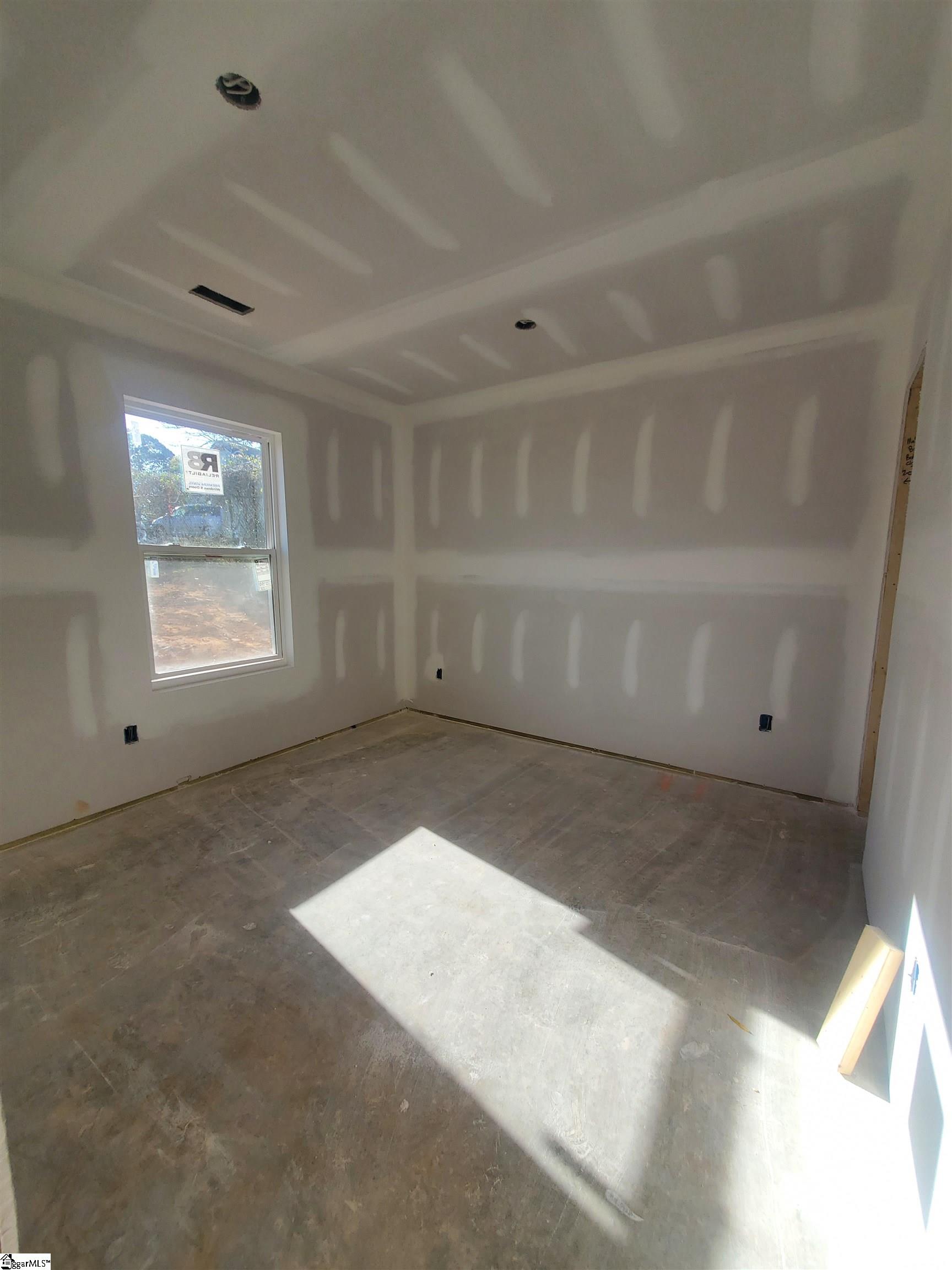 35 Lawrence Street Inman, SC 29349 - Photo 8 of 11 Gallery Image 8