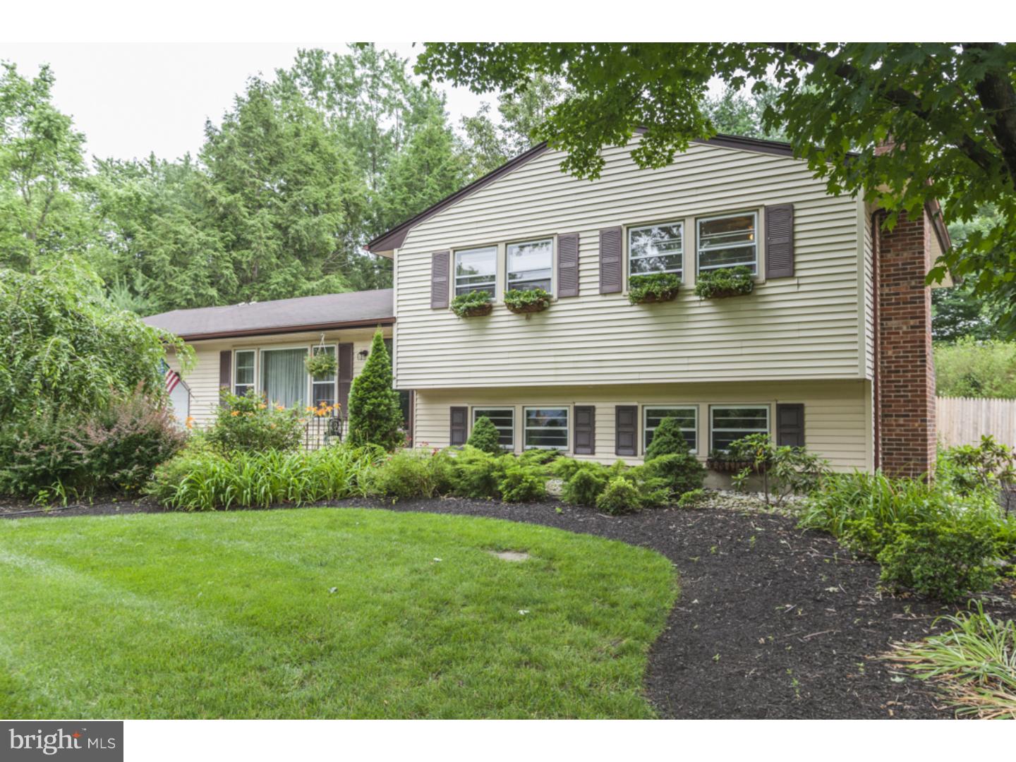 23 Quaker Road Princeton Junction, NJ 08550 - Photo 2 of 25