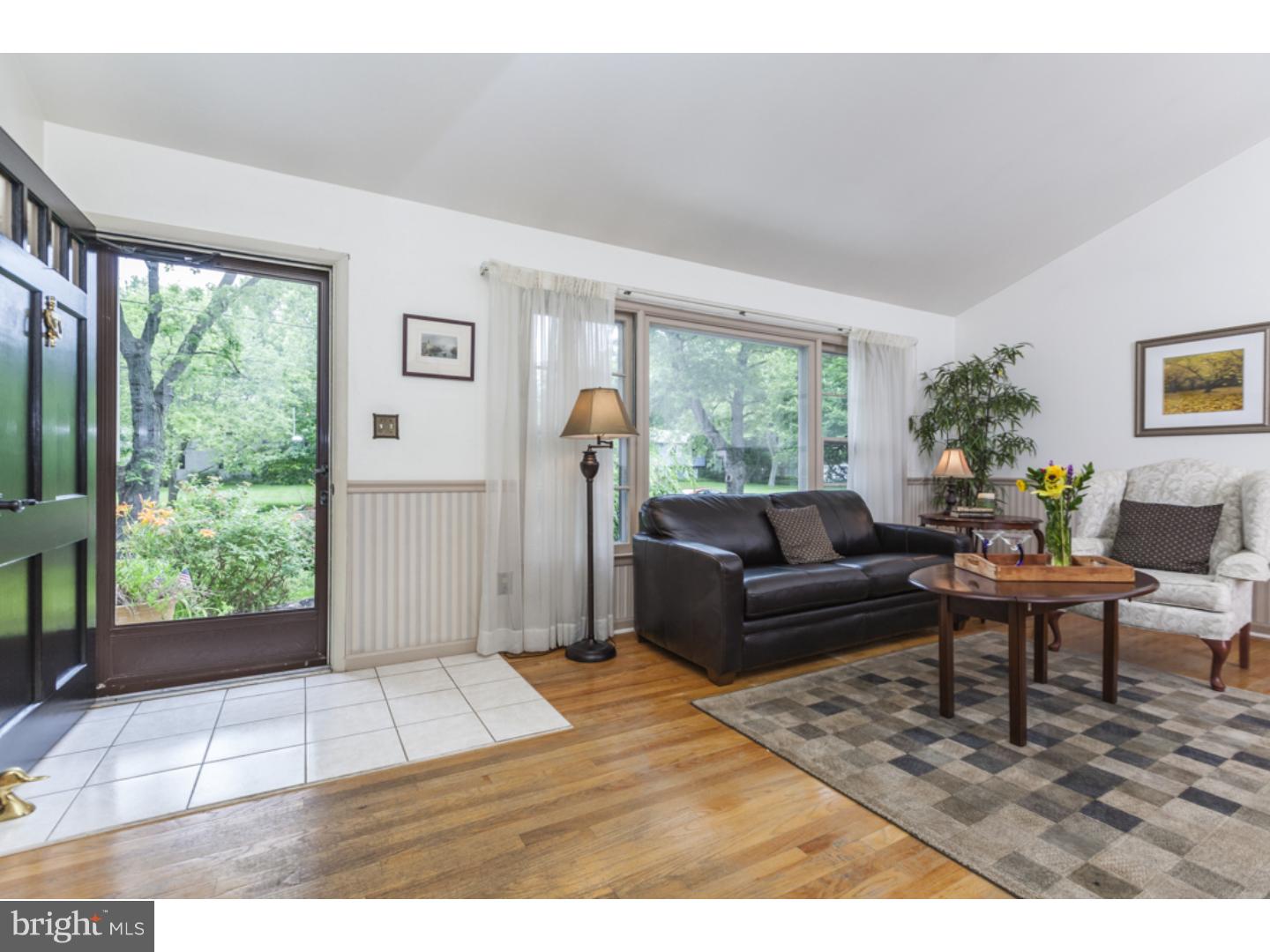 23 Quaker Road Princeton Junction, NJ 08550 - Photo 4 of 25