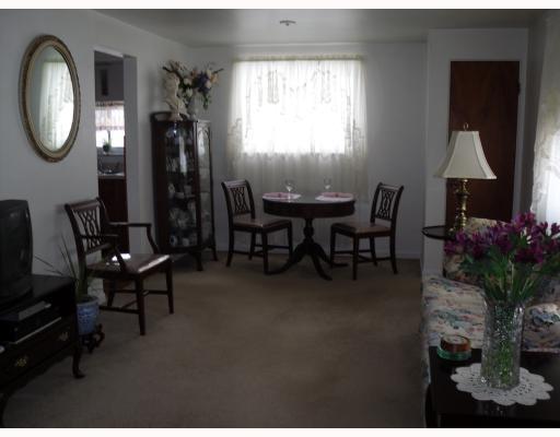 24 Seneca Road Bethel Park, PA 15241 - Photo 5 of 18 Living Room. NEUTRAL WALLS AND WINDOW COVERINGS IN THE LIVING/DINING ROOM COMBINATION.
