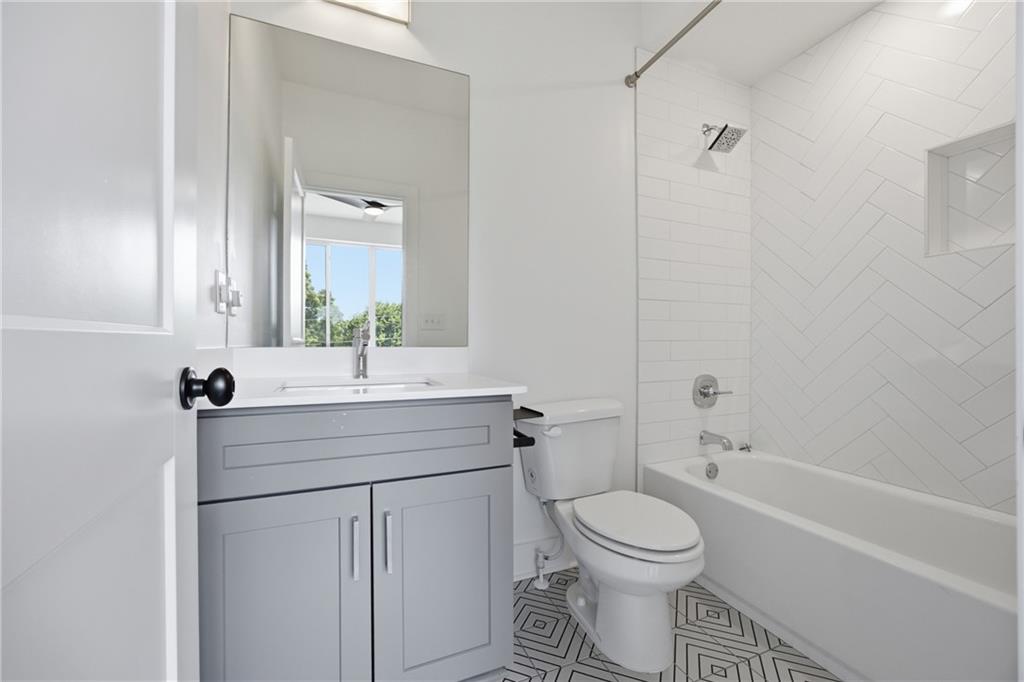 211 Bass Street Southwest, Unit 10 Atlanta, GA 30315 - Photo 26 of 34