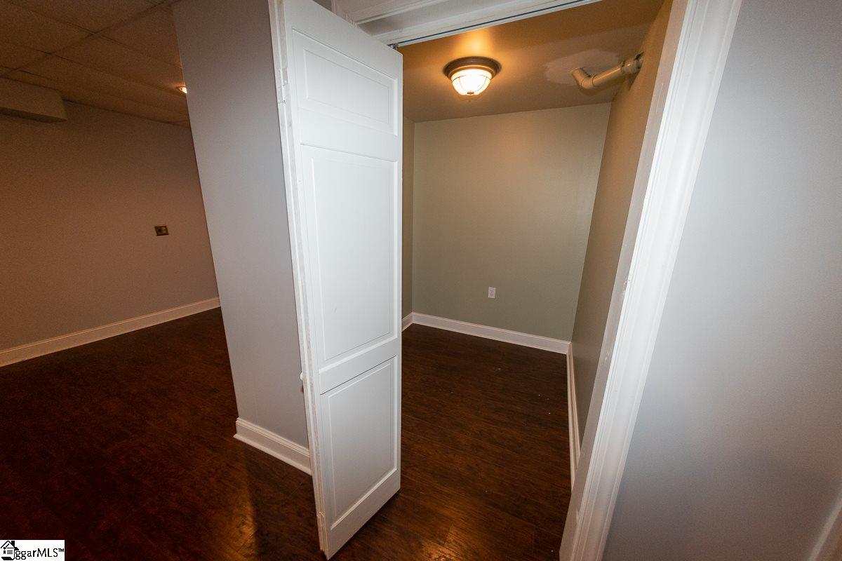1005 Roper Mountain Road Greenville, SC 29615 - Photo 18 of 29