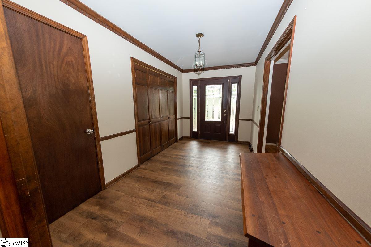 1005 Roper Mountain Road Greenville, SC 29615 - Photo 3 of 29