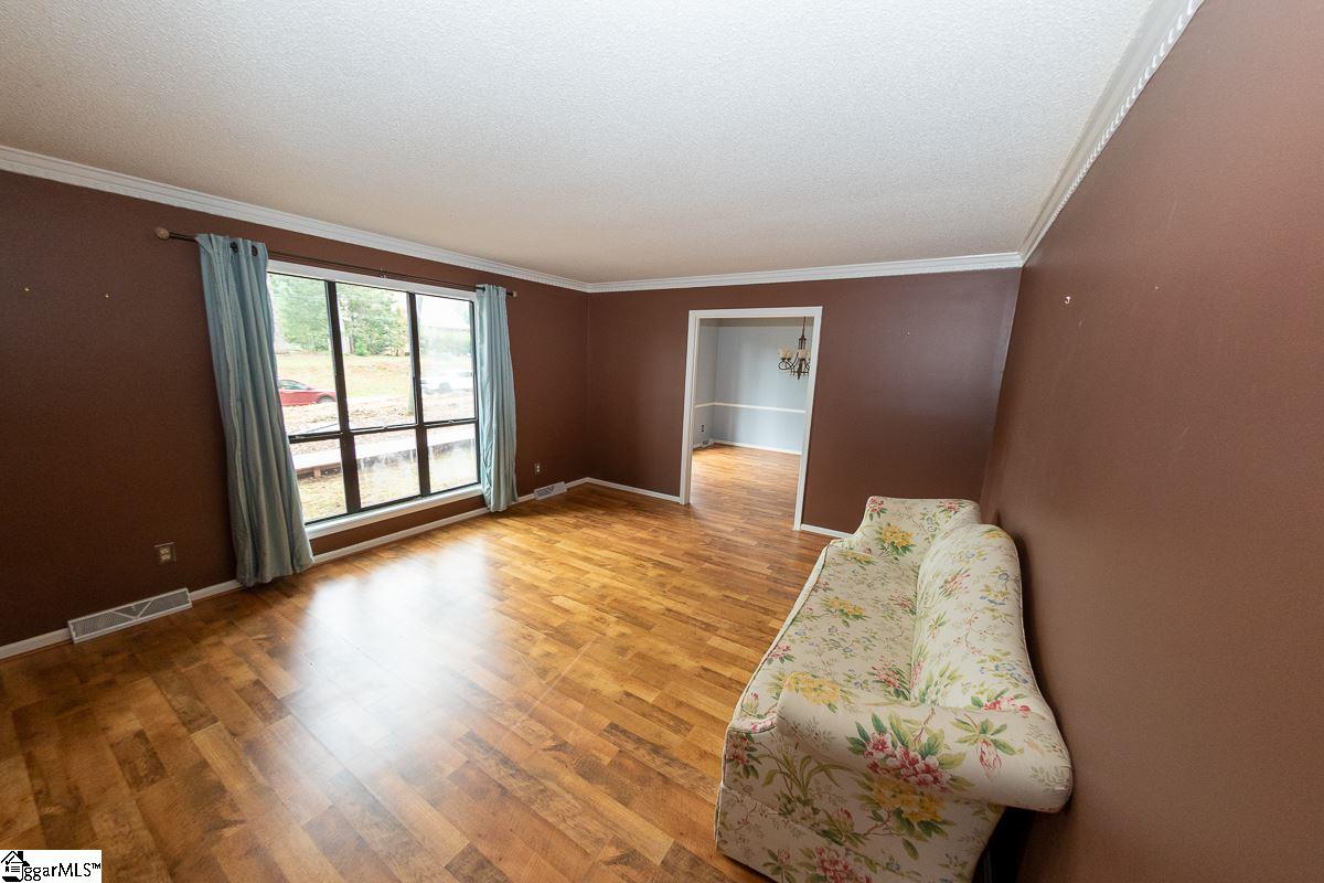 1005 Roper Mountain Road Greenville, SC 29615 - Photo 4 of 29