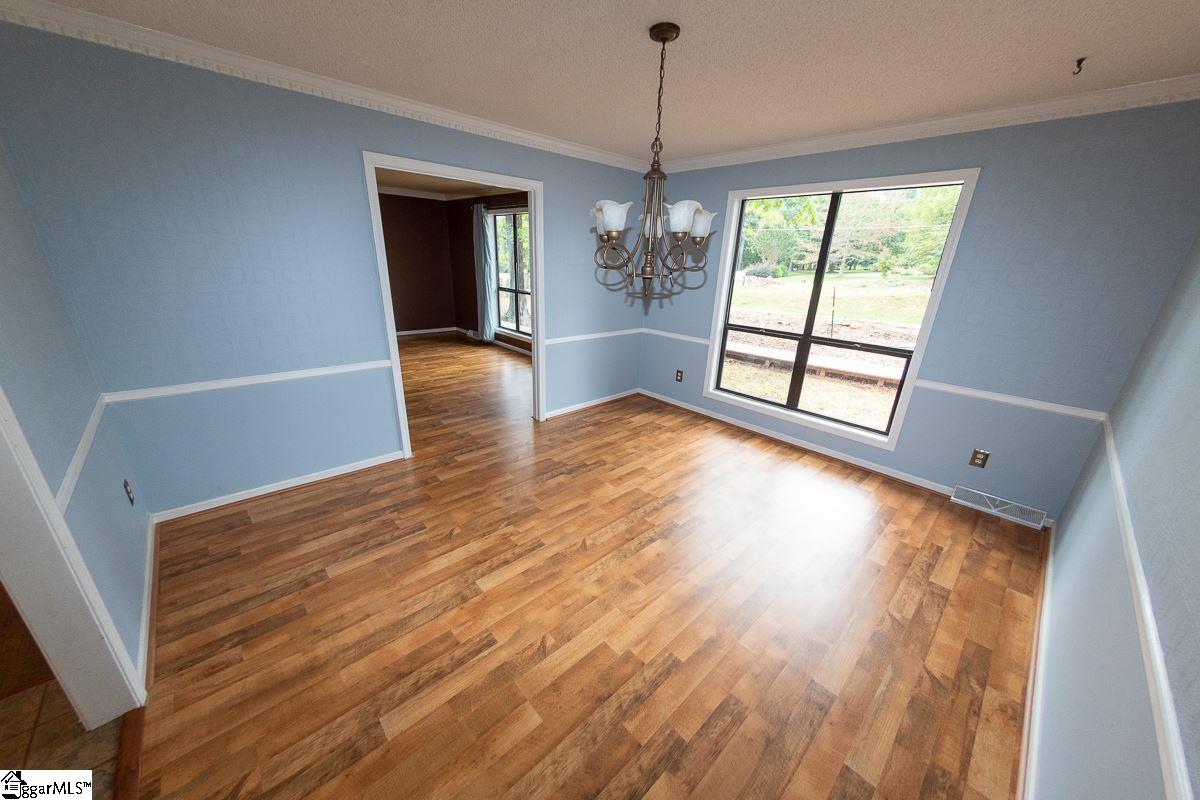 1005 Roper Mountain Road Greenville, SC 29615 - Photo 5 of 29