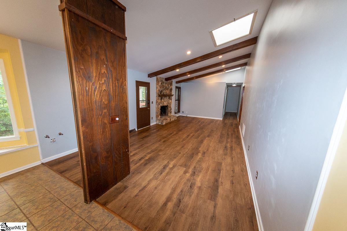 1005 Roper Mountain Road Greenville, SC 29615 - Photo 7 of 29