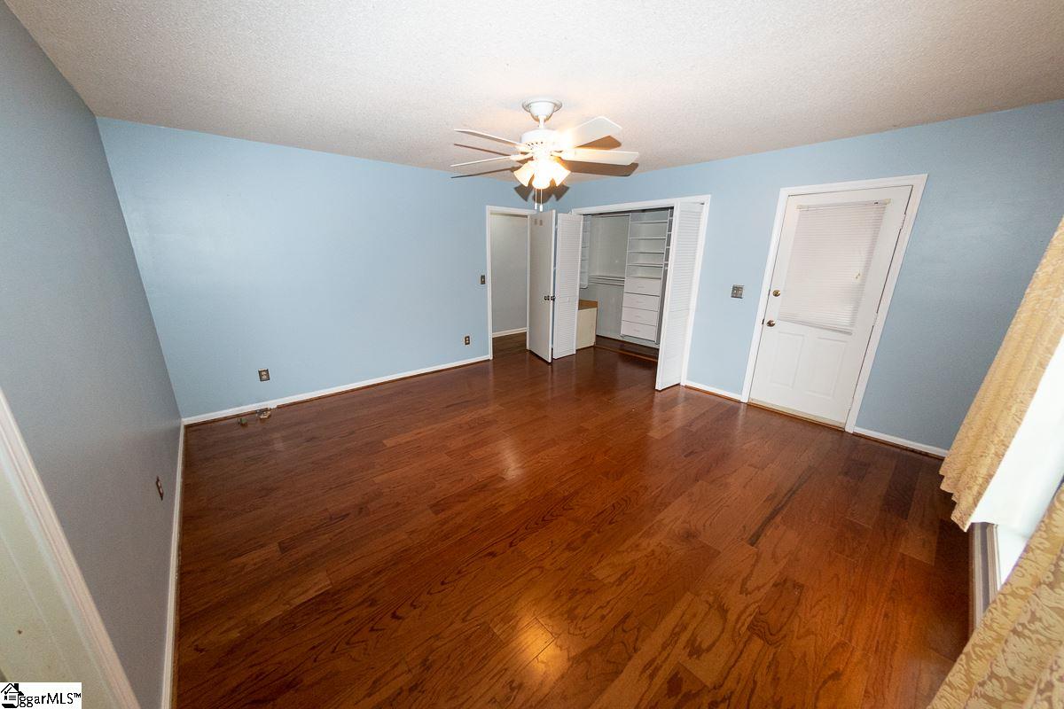 1005 Roper Mountain Road Greenville, SC 29615 - Photo 10 of 29
