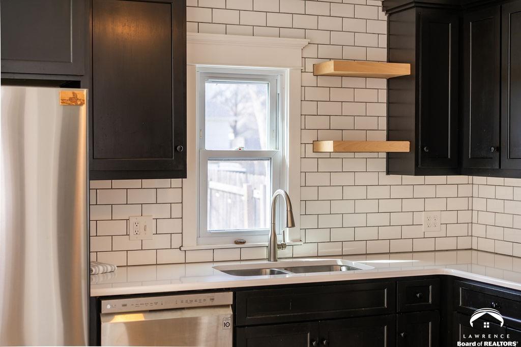 633 Alabama Street Lawrence, KS 66044 - Photo 17 of 62