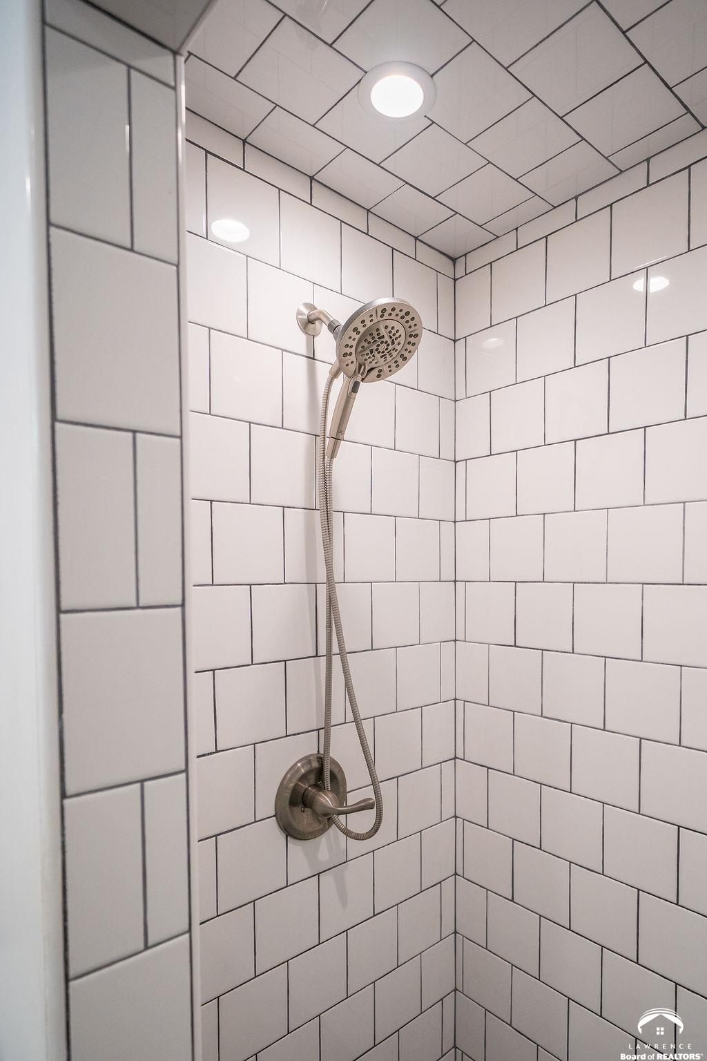 633 Alabama Street Lawrence, KS 66044 - Photo 28 of 62