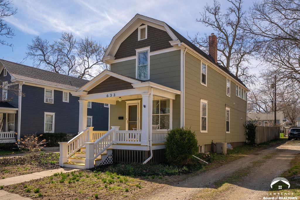 633 Alabama Street Lawrence, KS 66044 - Photo 3 of 62