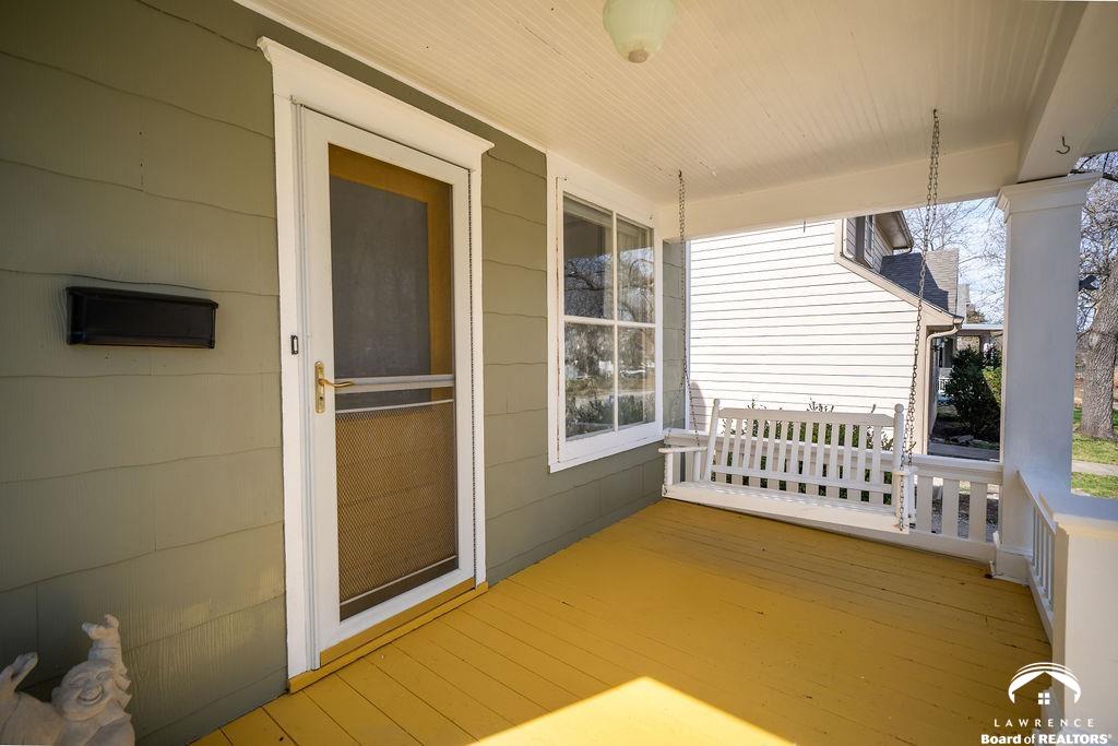 633 Alabama Street Lawrence, KS 66044 - Photo 7 of 62