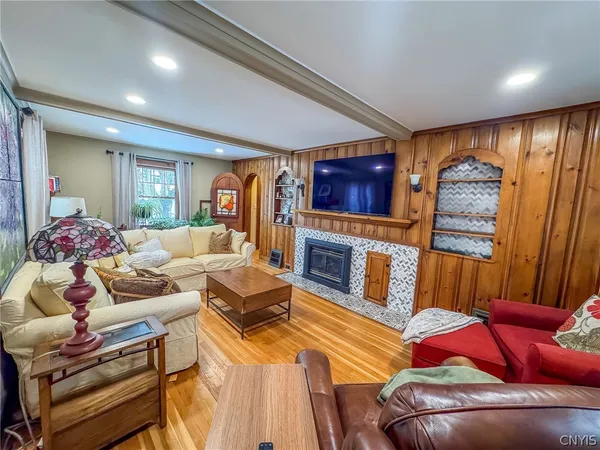 $514,900 | 14 North Hunter Avenue, Sennett, NY 13021