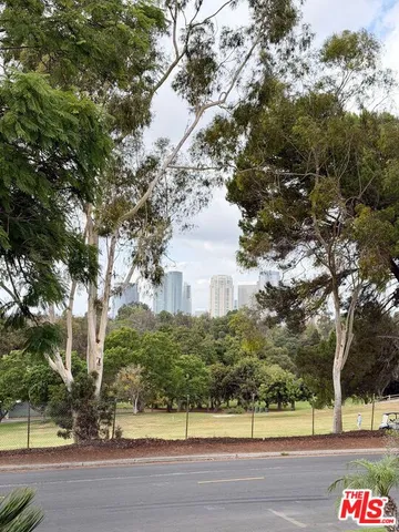 $7,950 | 10470 Lorenzo Place, Los Angeles, CA 90064