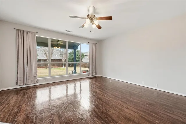 $400,000 | 3817 Regent Street, Midlothian, TX 76065