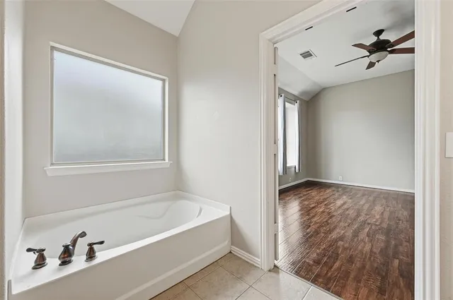 $400,000 | 3817 Regent Street, Midlothian, TX 76065