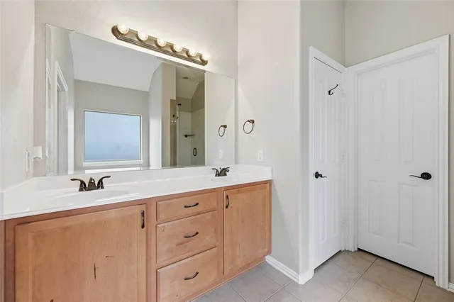 $400,000 | 3817 Regent Street, Midlothian, TX 76065