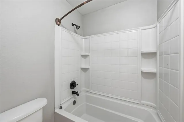 $400,000 | 3817 Regent Street, Midlothian, TX 76065