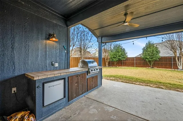 $400,000 | 3817 Regent Street, Midlothian, TX 76065