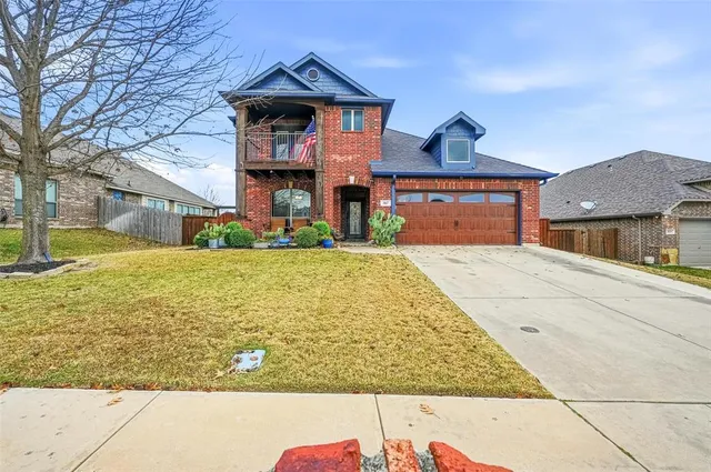 $400,000 | 3817 Regent Street, Midlothian, TX 76065