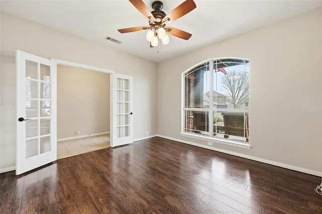 $400,000 | 3817 Regent Street, Midlothian, TX 76065