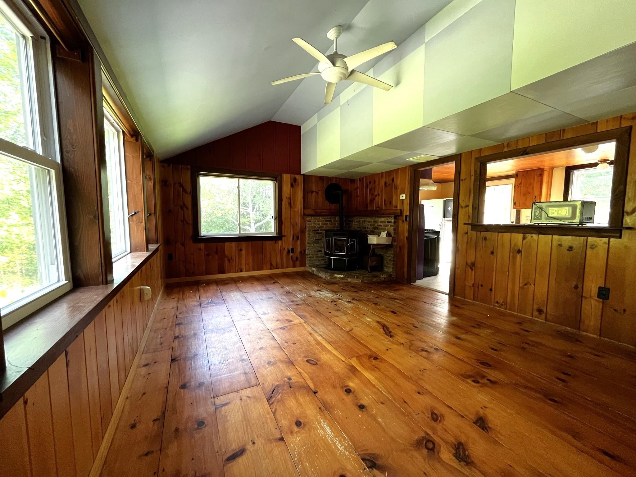 543 Skyboro Road Pownal, VT 05261 - Photo 11 of 38 Gallery Image 11