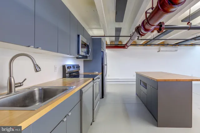 $1,600,000 | 111 West Norris Street, Philadelphia, PA 19122