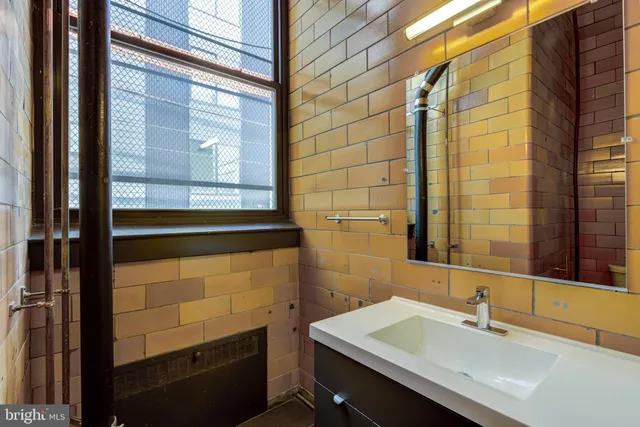 $1,600,000 | 111 West Norris Street, Philadelphia, PA 19122