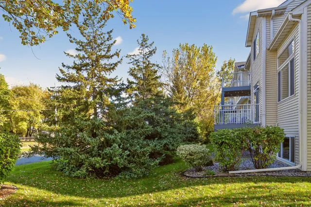 $325,000 | 2177 Cool Stream Circle, Eagan, MN 55122