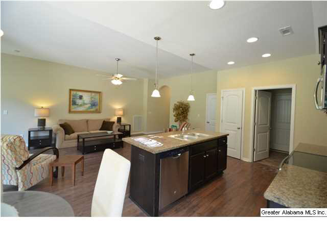 125 Summit Boulevard Gardendale, AL 35071 - Photo 3 of 19
