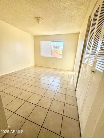 a view of a utility room