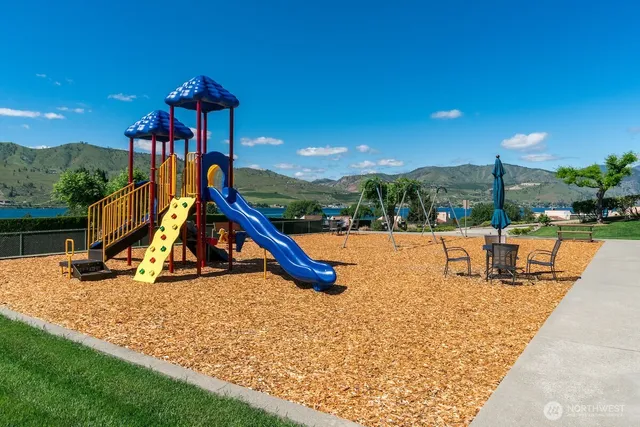 $2,500 | 100 Lake Chelan Shores Drive, Unit 145, Chelan, WA 98816