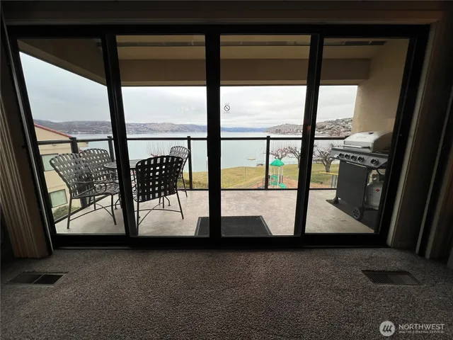 $2,500 | 100 Lake Chelan Shores Drive, Unit 145, Chelan, WA 98816