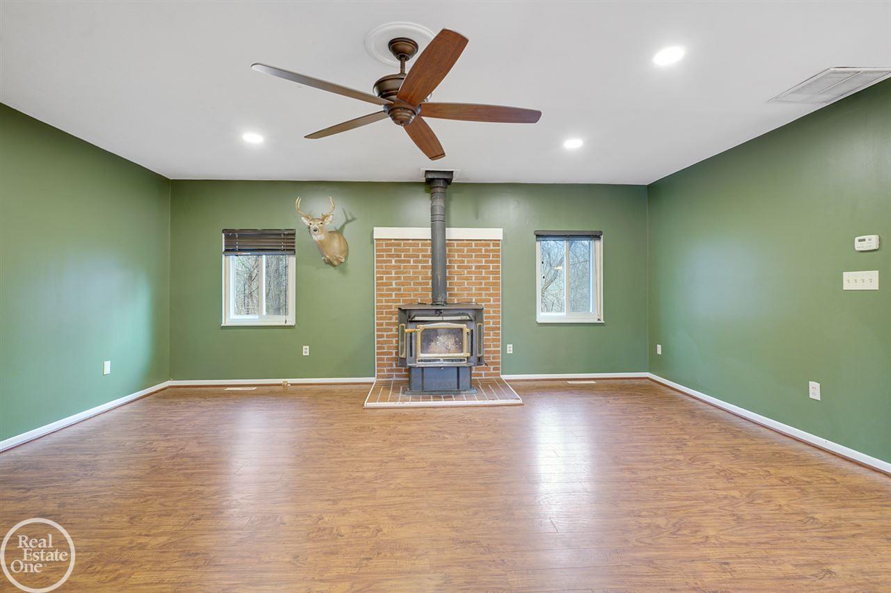 5190 Secord Lake Road Leonard, MI 48367 - Photo 8 of 34 50002072-7.JPG