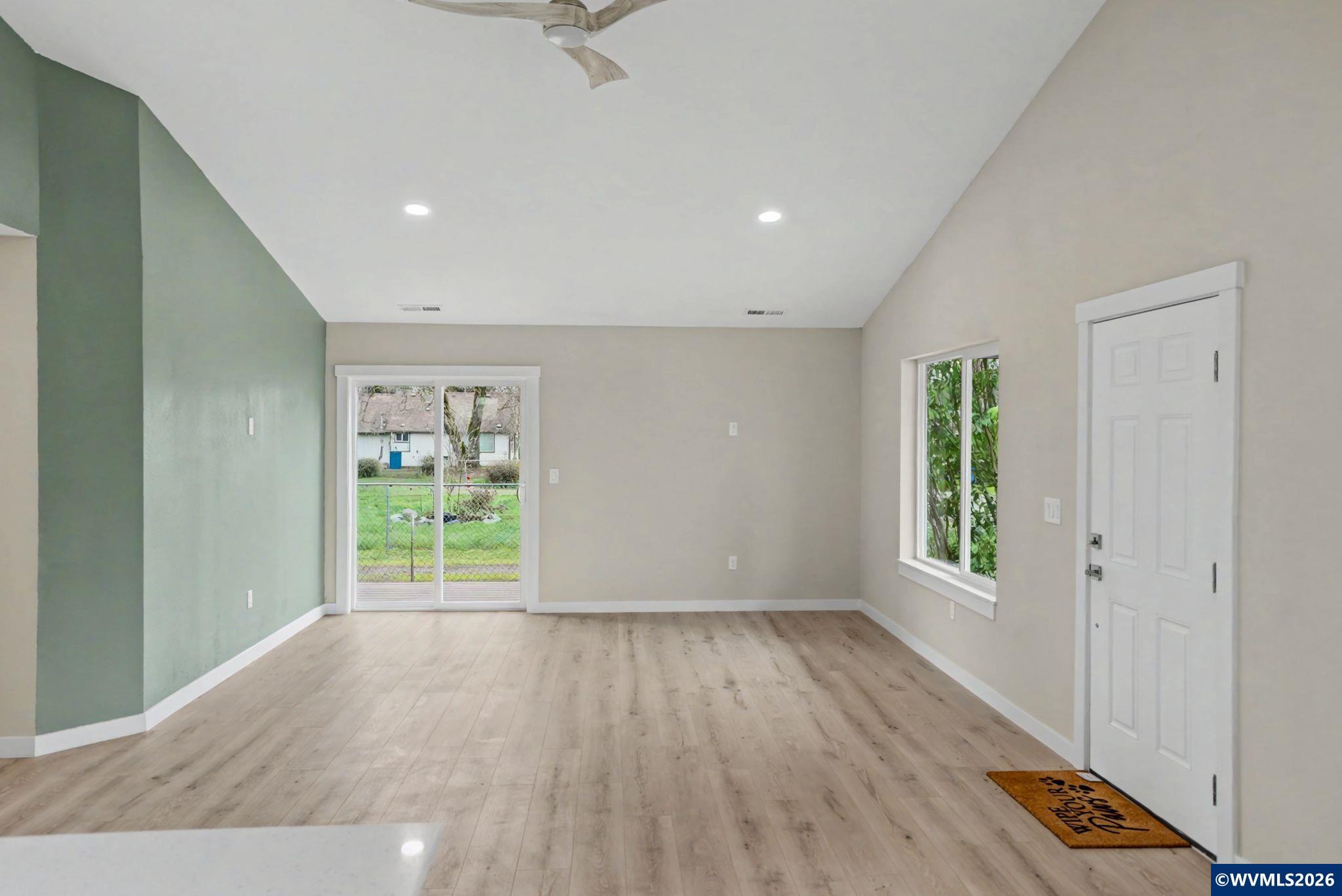 7425 5th Street Turner, OR 97392 - Photo 11 of 49
