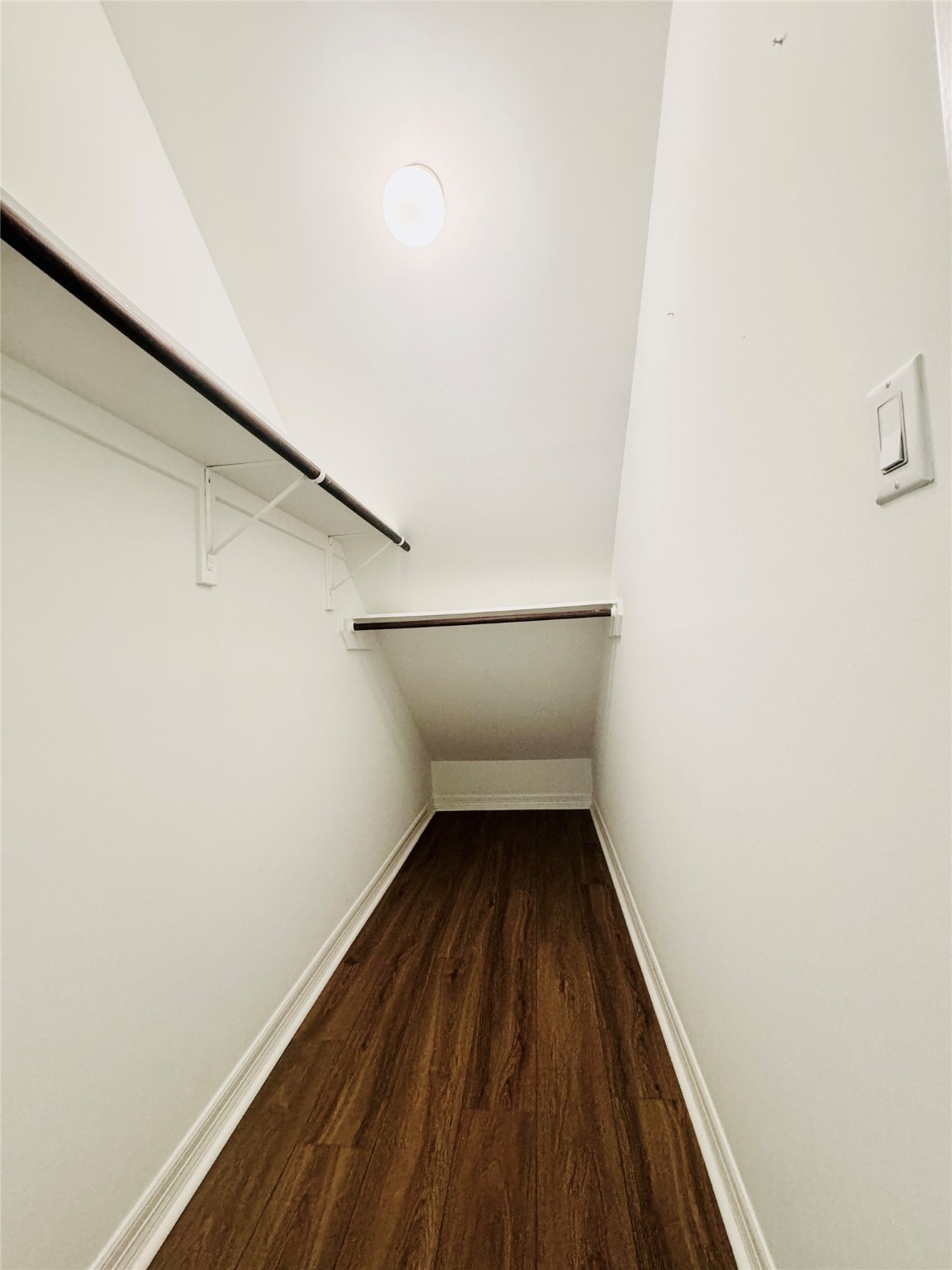 3846 Center Street Houston, TX 77007 - Photo 7 of 37 a view of small space