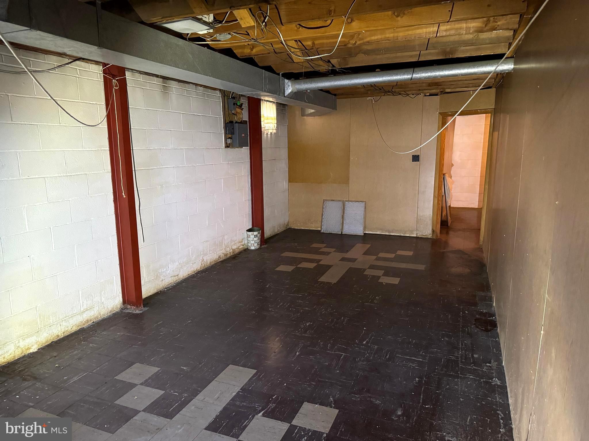 1309 Commerce Street Winchester, VA 22601 - Photo 21 of 27 a view of a big room