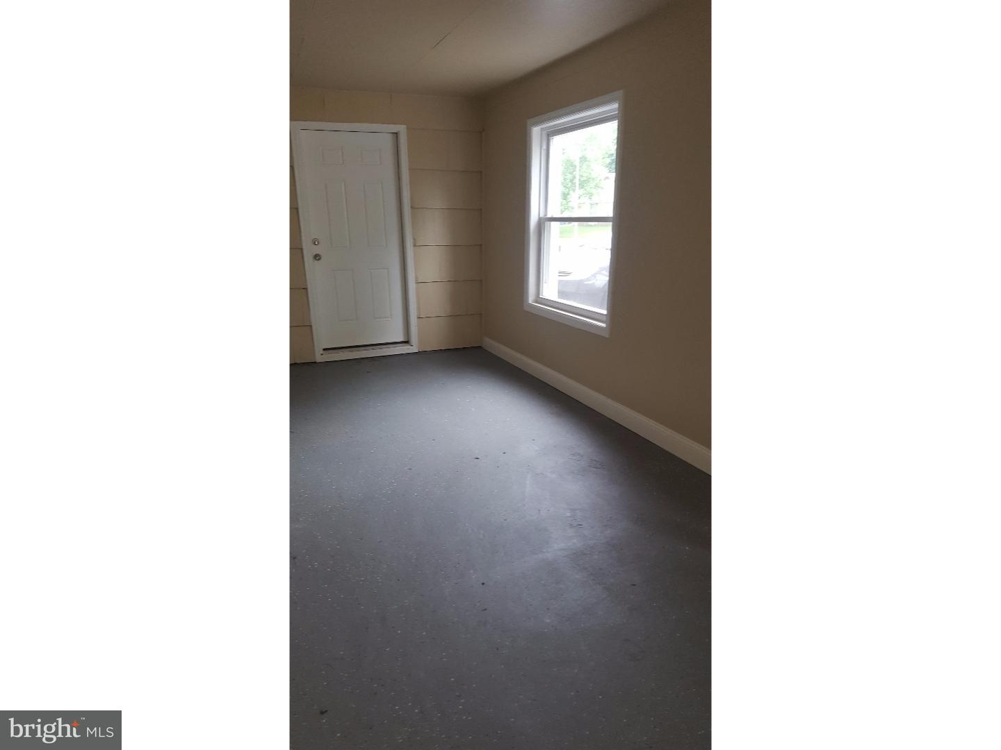 565 Charleston Road Willingboro, NJ 08046 - Photo 3 of 21 Gallery Image 3