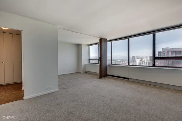 $2,250 | 2800 North Lake Shore Drive, Unit 3209, Chicago, IL 60657