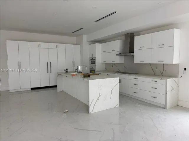 $10,699,000 | 6190 Southwest 128th Street, Pinecrest, FL 33156