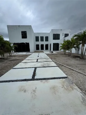 $10,699,000 | 6190 Southwest 128th Street, Pinecrest, FL 33156