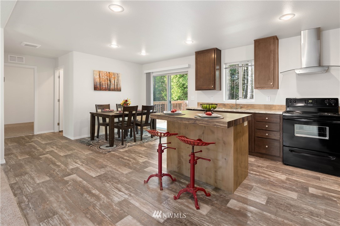 4063 Degraff Road Oak Harbor, WA 98277 - Photo 11 of 25 Gallery Image 11