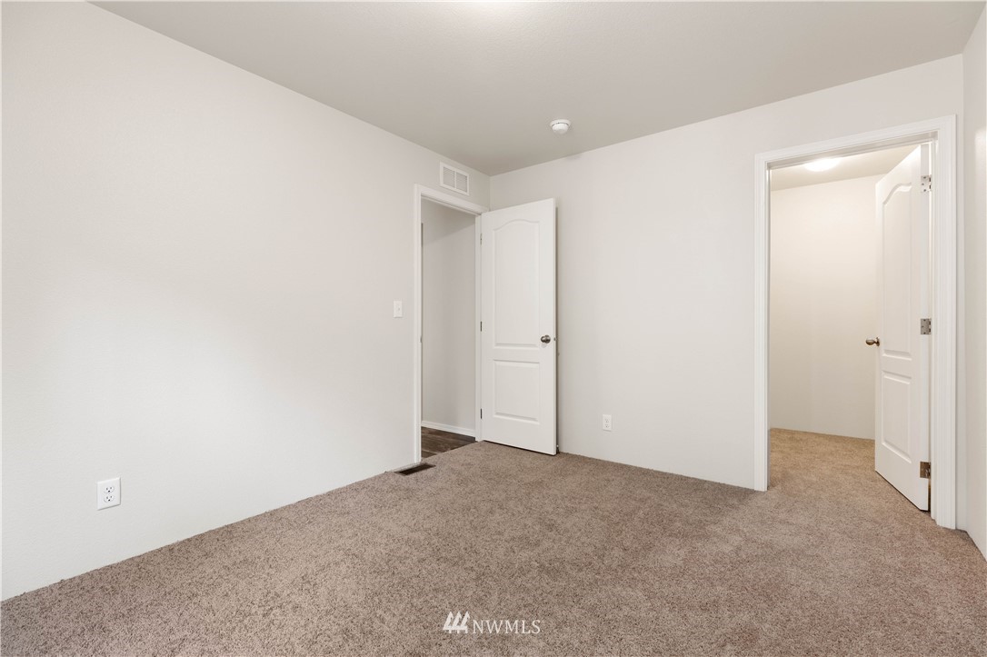 4063 Degraff Road Oak Harbor, WA 98277 - Photo 16 of 25 Gallery Image 16