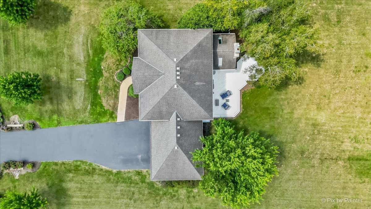 39W278 Baert Road St. Charles, IL 60175 - Photo 36 of 47 an aerial view of a house
