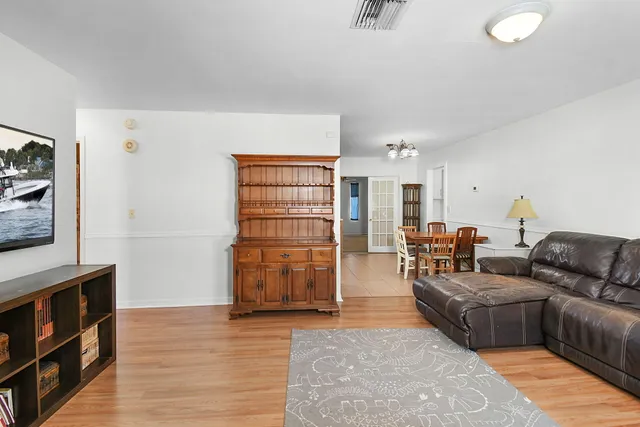 $299,000 | 536 Southwest Buswell Avenue, Port St. Lucie, FL 34983