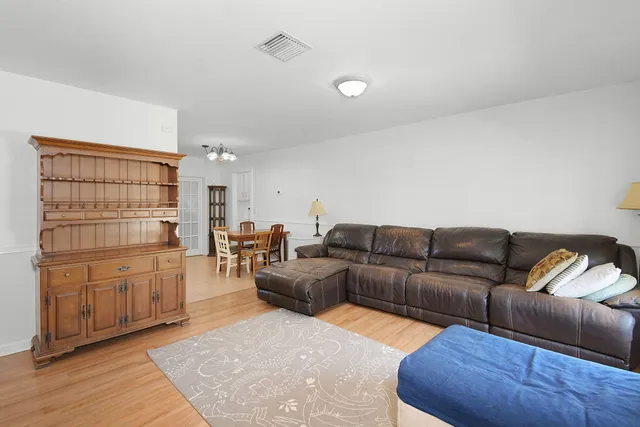 $299,000 | 536 Southwest Buswell Avenue, Port St. Lucie, FL 34983