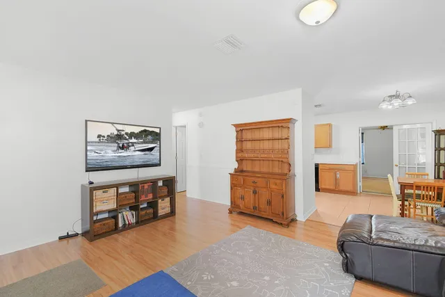 $299,000 | 536 Southwest Buswell Avenue, Port St. Lucie, FL 34983