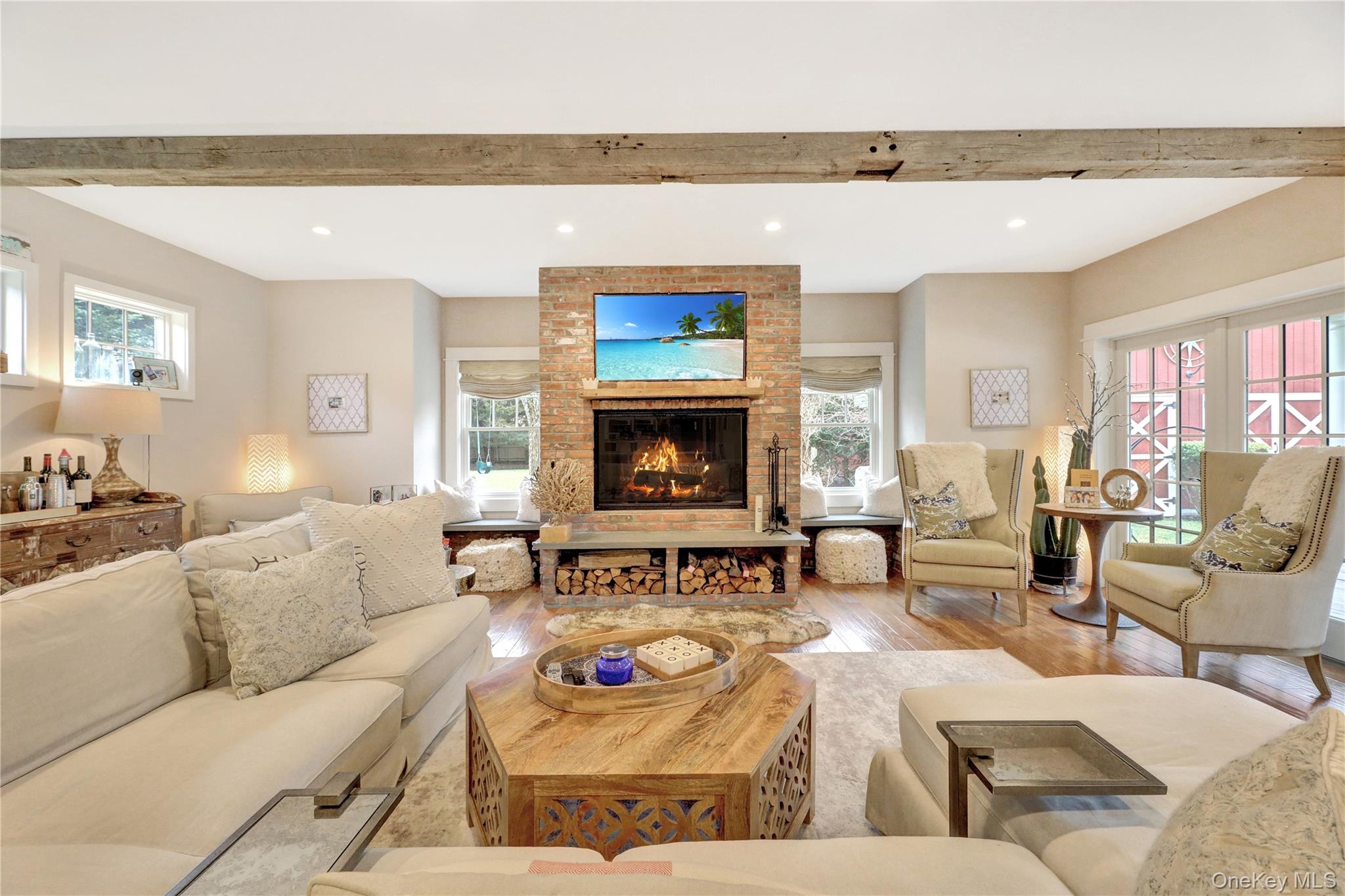 198 South Country Road Remsenburg, NY 11960 - Photo 7 of 46