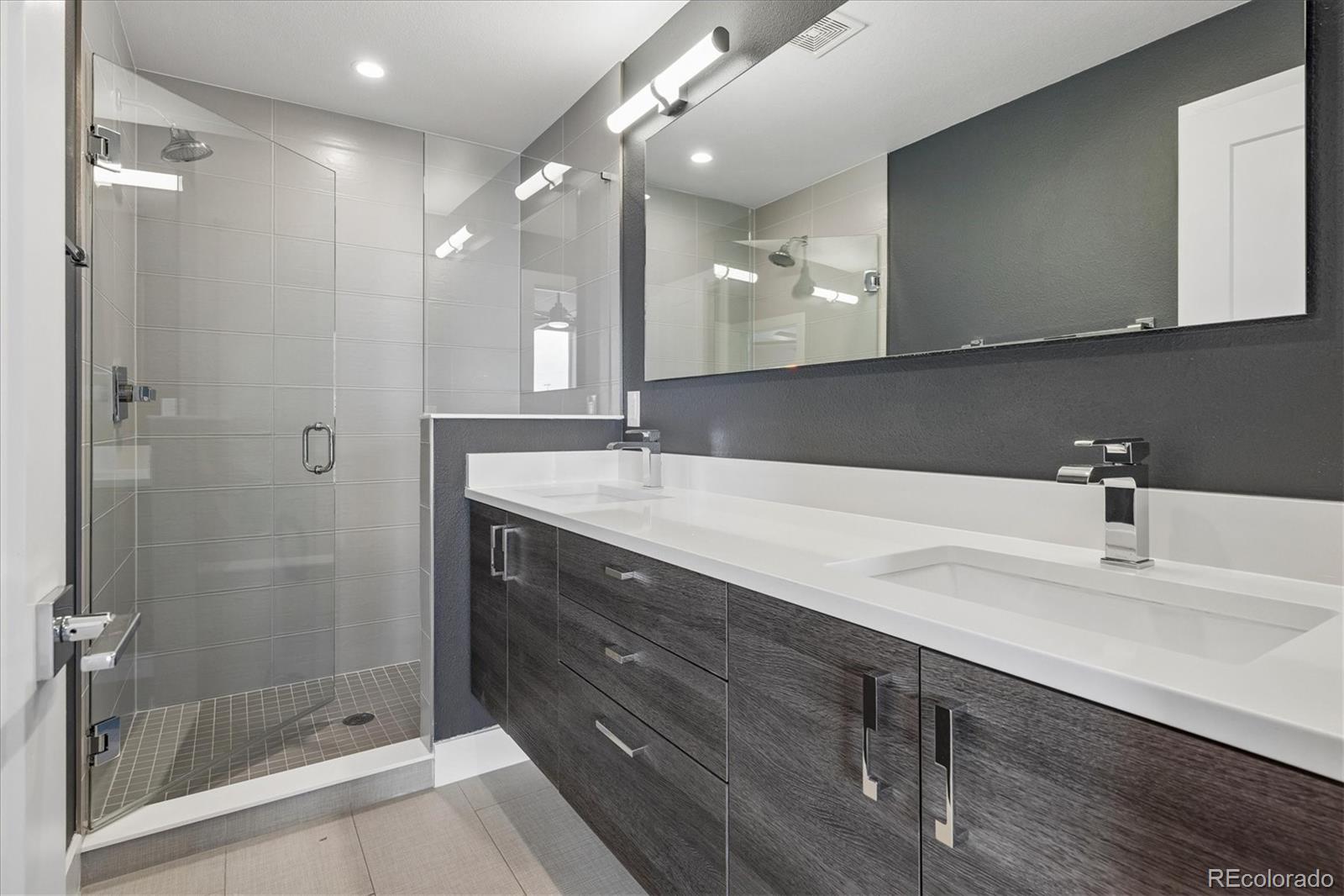 230 Inca Street Denver, CO 80223 - Photo 14 of 33