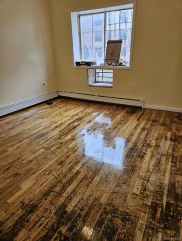 $3,596 | 873 Elsmere Place, Unit 2 | West Farms