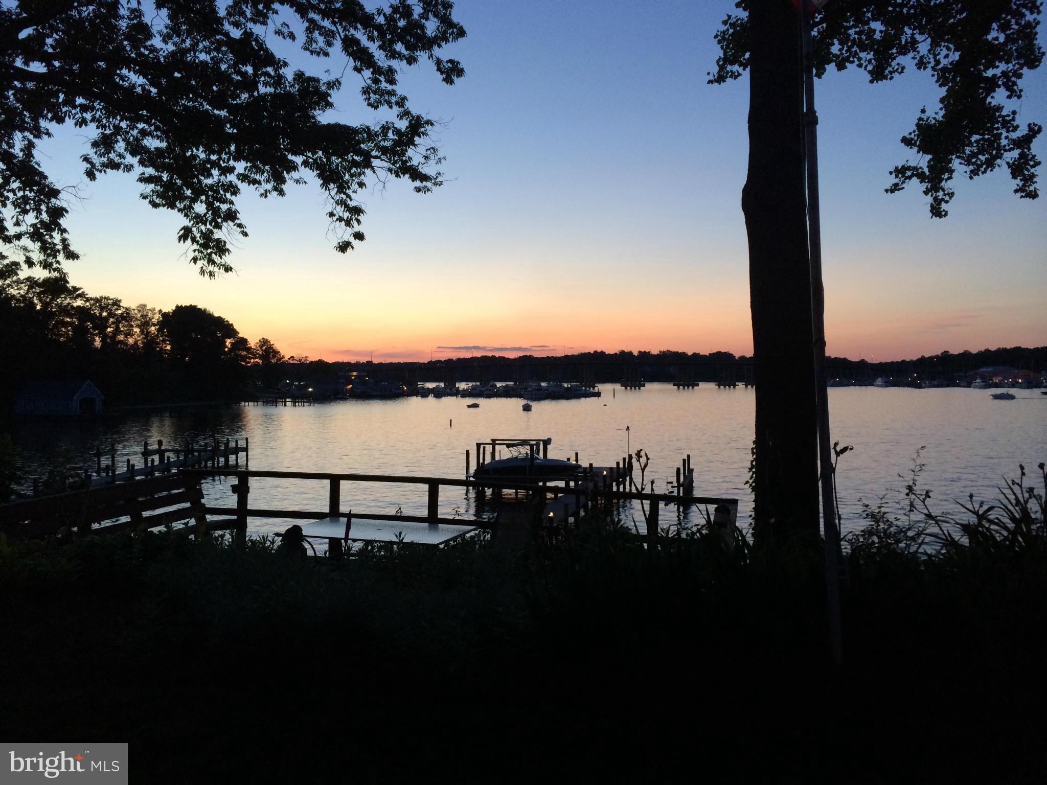 350 Riverside Road Edgewater, MD 21037 - Photo 4 of 22 Sunset view across the South River